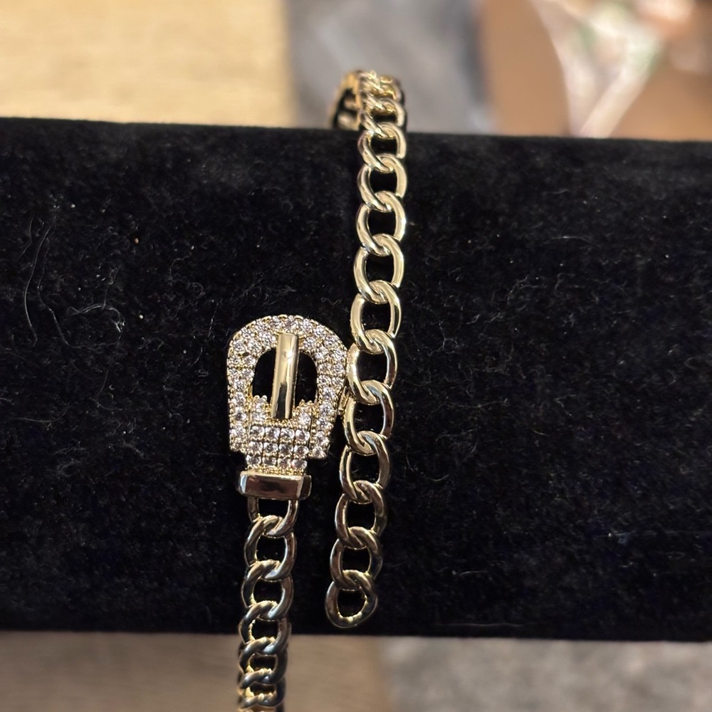 Goldtone belt buckle with clear rhinestones bracelet 7” NEW